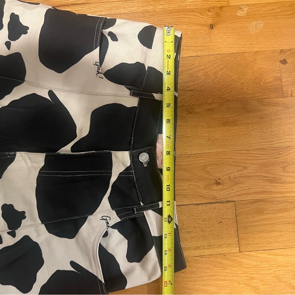 Lisa Says Gah Robyn cow pants - Picture 6 of 8